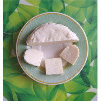 Сыр домашний адыгейский, (головка ~300гр), 790 руб/кг. 