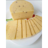 Сыр с ЛИСИЧКАМИ (кратно 500гр), 980р/кг)